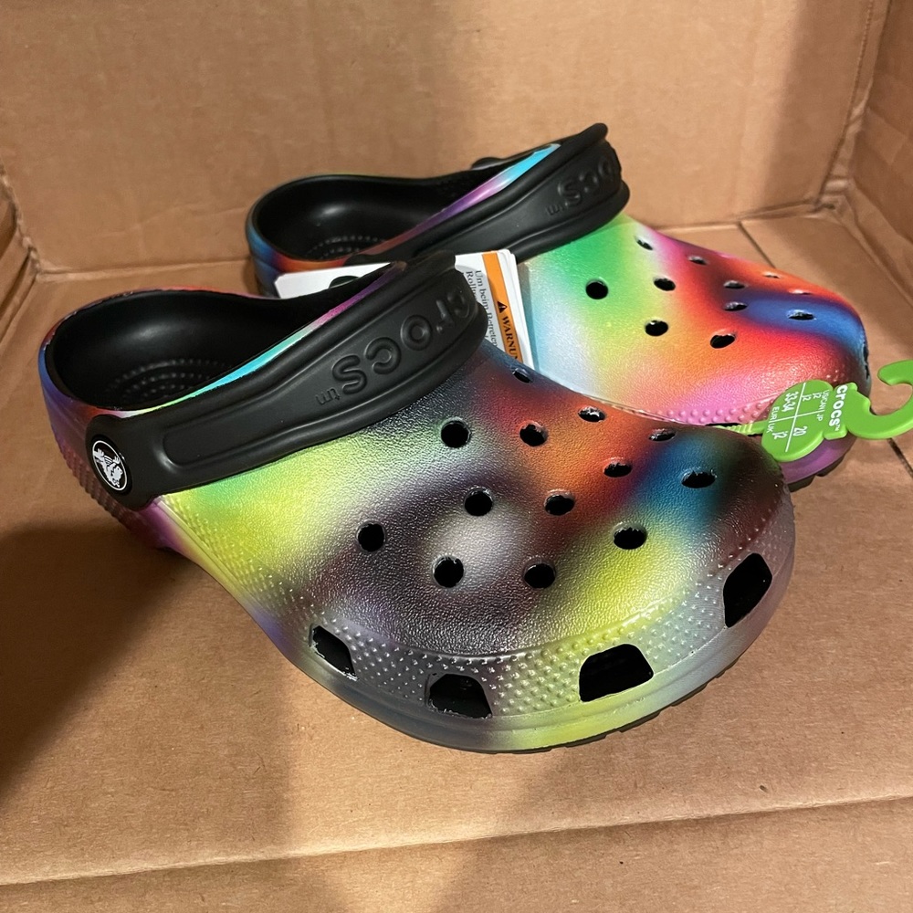 Crocs - Picture 2 of 6
